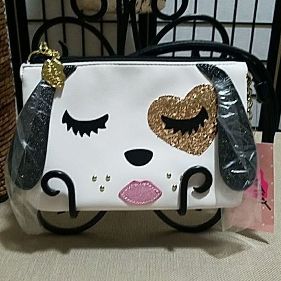 Betsey Johnson Handbags - 🐚⛱🌞🌴 PRICE DROP! 🌴🌞⛱🐚
